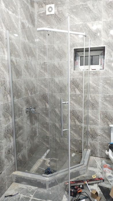 Установка душ кабин, унитазов