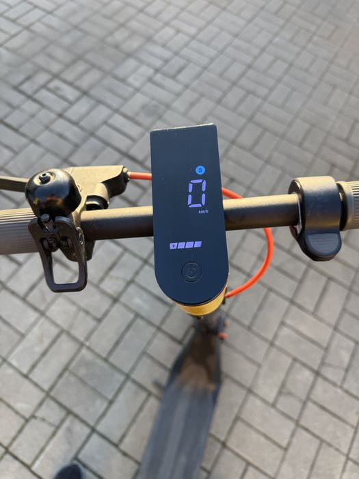 Trotineta xiaomi scooter  4 lite