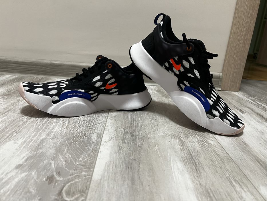 Продавам мъжки маратонки Nike