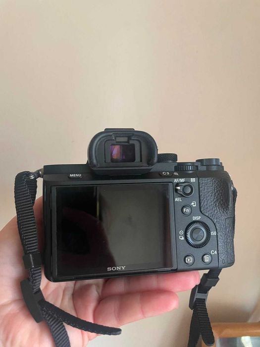 Sony Alpha 7 II + Sony FE 50mm f/1.8 – Impecabil, complet, foarte puțin folosit