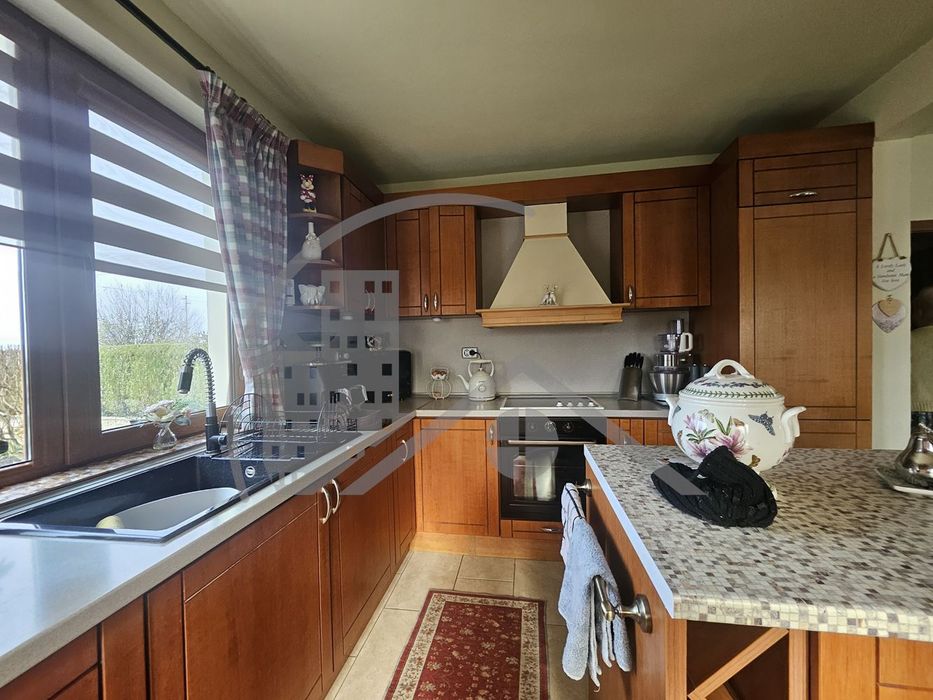 Прекрасен дом на 20 минути от морето