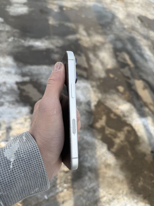 iPhone17 pro,белый 256гб