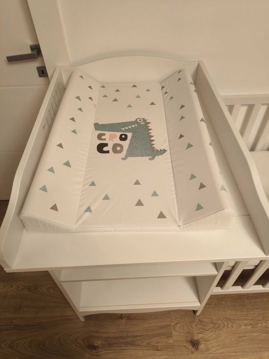 Masa de înfășat ikea