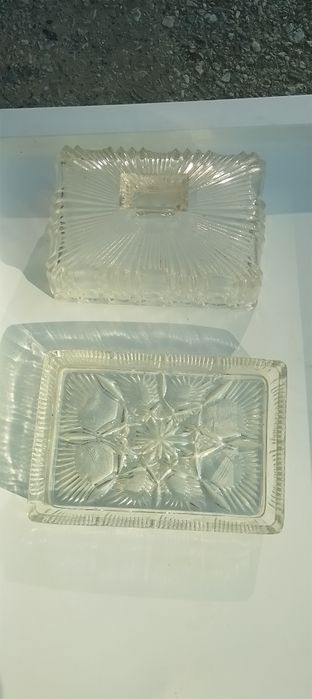 Кутия за сладки или масло от времето на комунизма