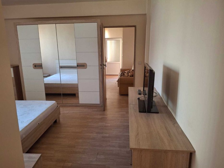 Dau în chirie apartament zona Cantemir