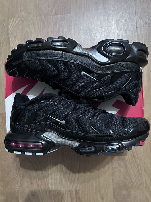 Nike tn.        .