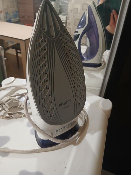 Продаю для вещей утюг