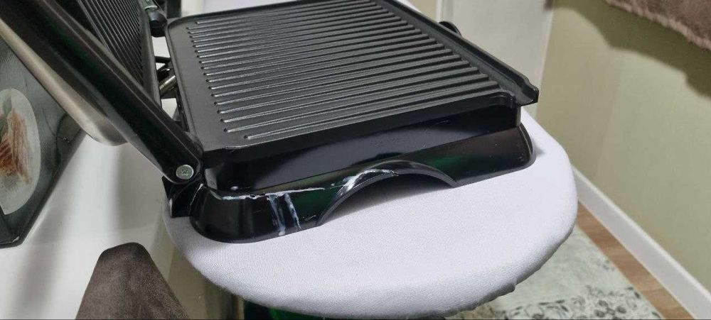 Гриль-пресс Maxwell