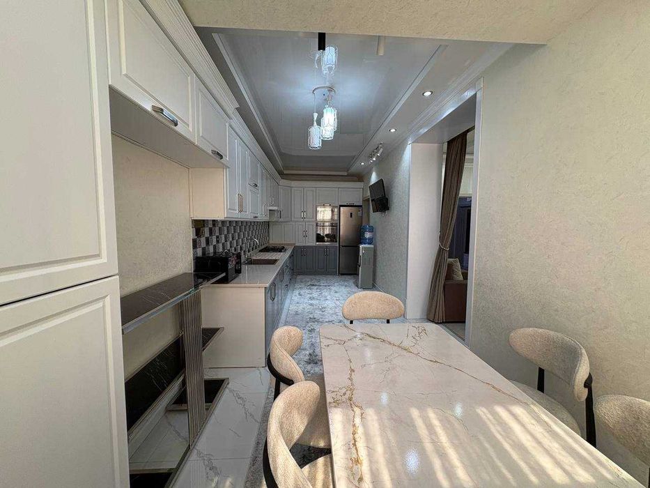 3х комнатная квартира на 3 этаже 96к/м, в Самарканде