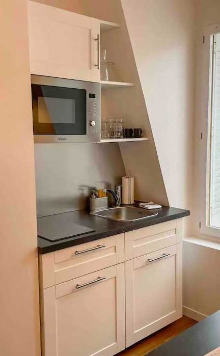 Дава се под наем Едностаен апартамент в Пловдив, Западен - 32 кв.м за 178.5 € - Снимка #1