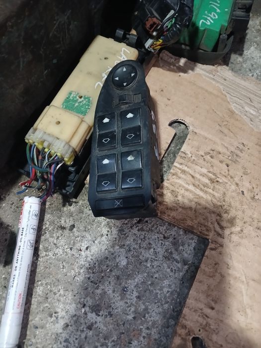 Кнопки стеклоподьемников БМВ Е39