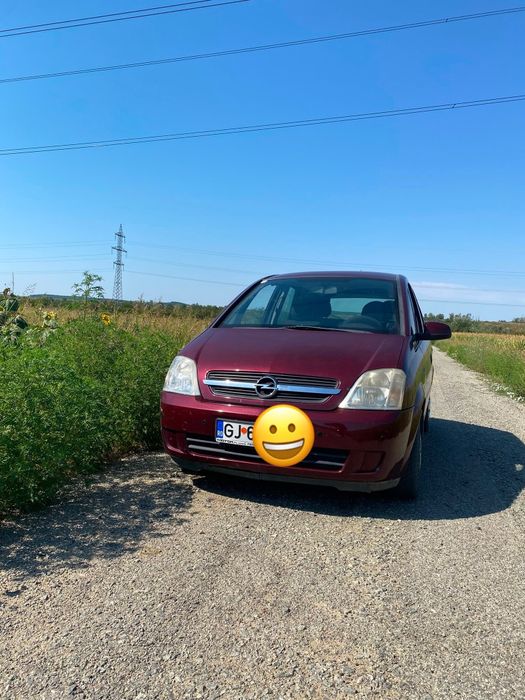 Vând masina , an fabricație 2002 detalii la telefon.
