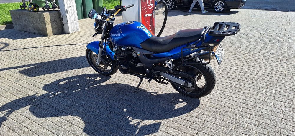 Kawasaki ZR-7 750 cm3