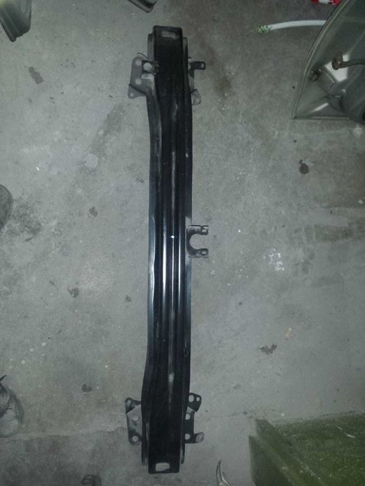 Фолксваген Голф 5 предна греда