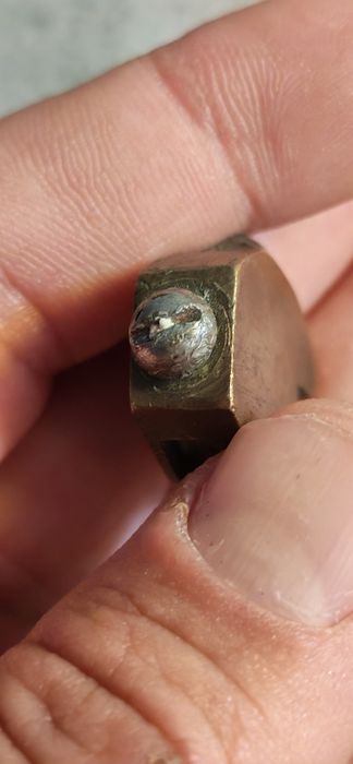 Diamant de tăiat geam vechi