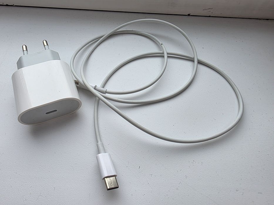 Зарядное устройство Apple 20w