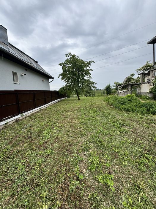 Casa si teren mare cu fantana str Romana