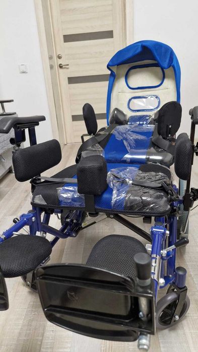 Продам инвалидную коляску.