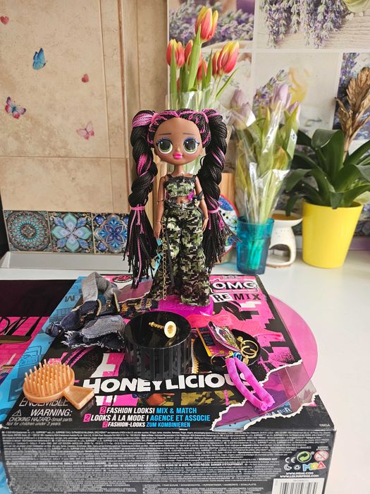 Păpușă LOL Surprise Honeylicious + accesorii + CADOU