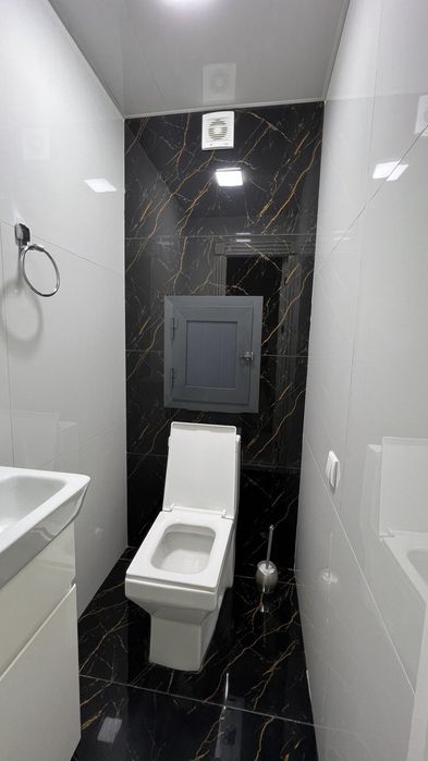 SROCHNO kvartira sotiladi Sergeli-4 3/2/5