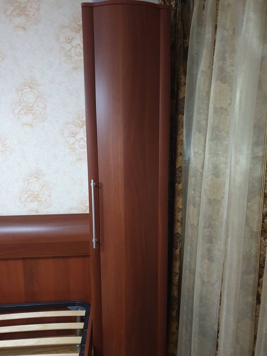 Продаётся спальный гарнитур