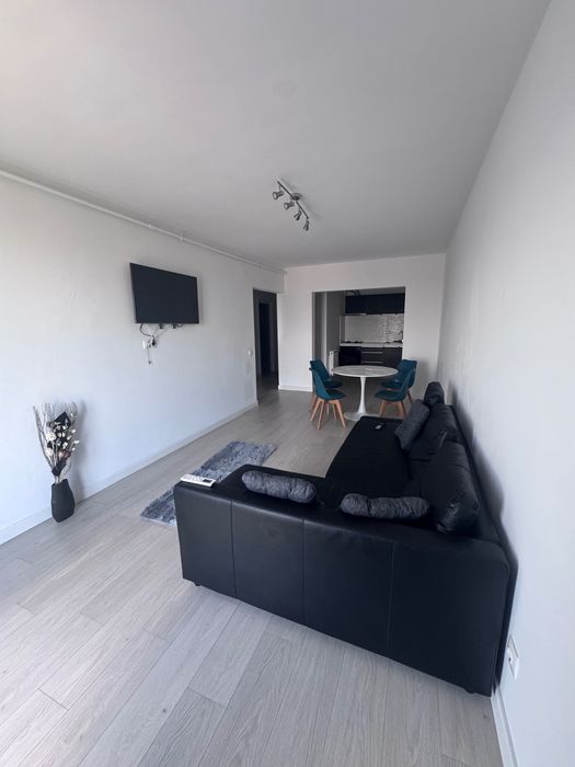 Închiriez apartament în complex white tower