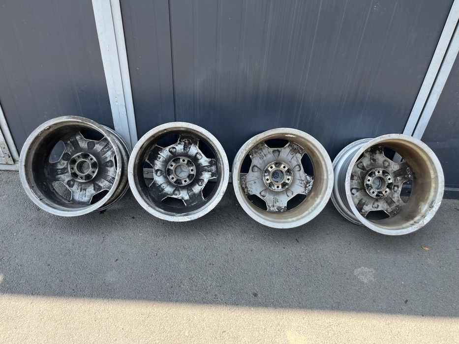 Продам Monoblok r17 разноширокие