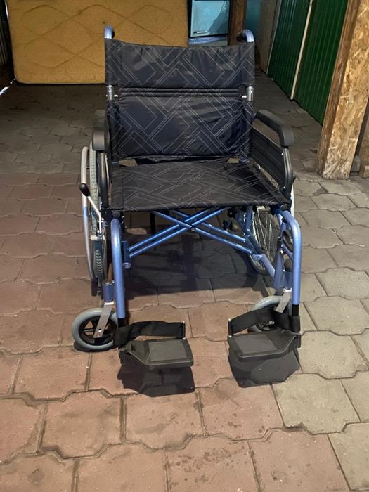Инвалидная коляска