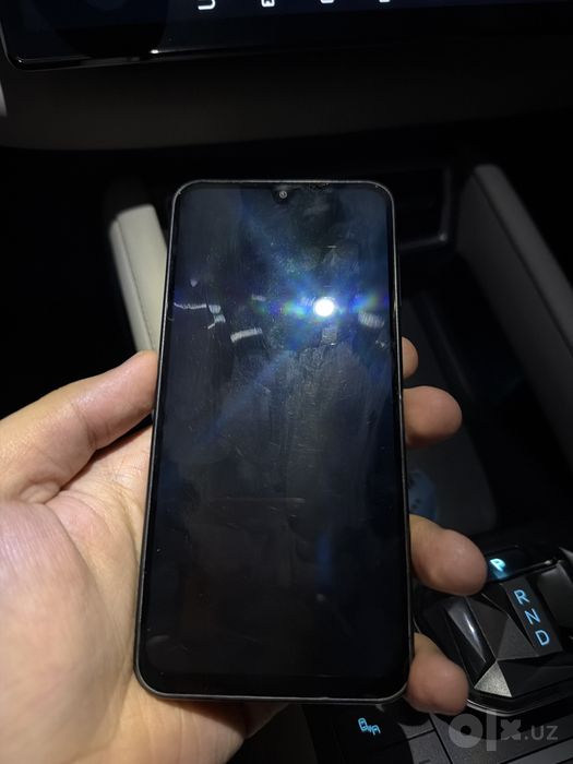 Samsung A17 qora 128gb obmen yoq