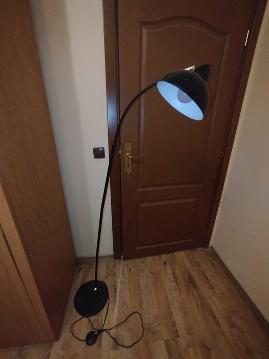Продавам Лампа 160 см!