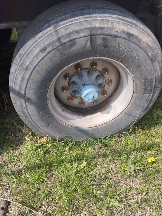 Продам резину 22,5 - 385/65 "Бочка"