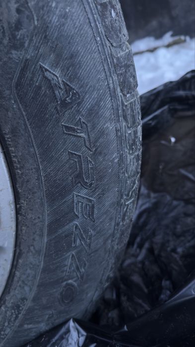 Продаю балоны Нисан патрол