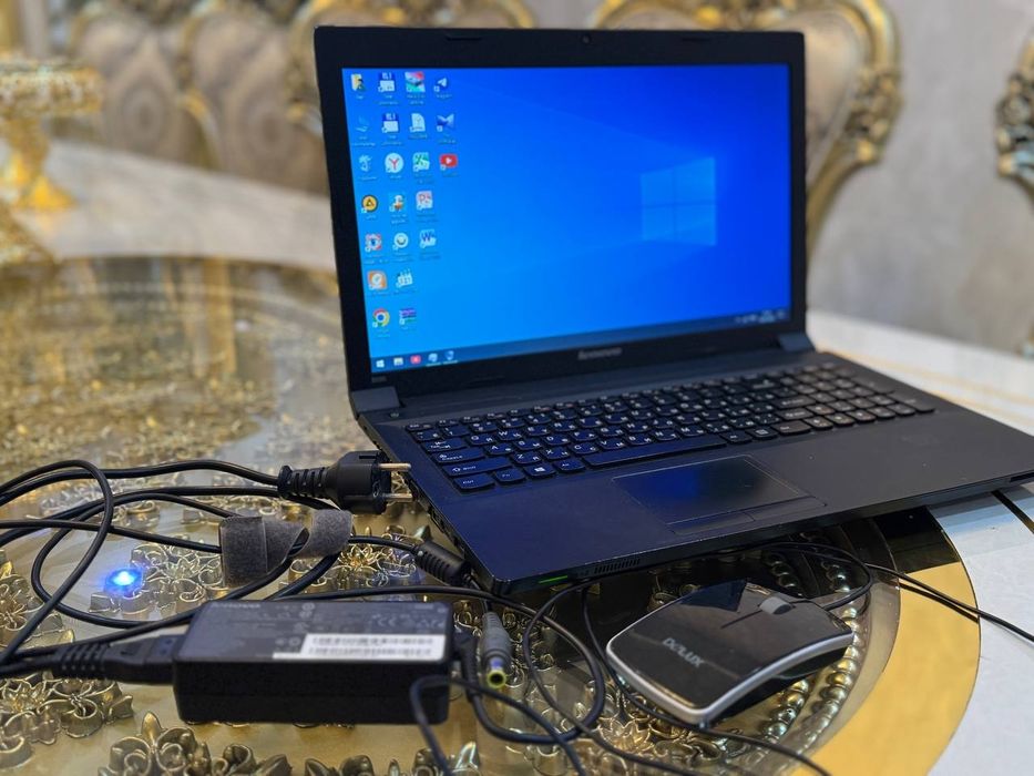 Ноутбук Lenovo V590