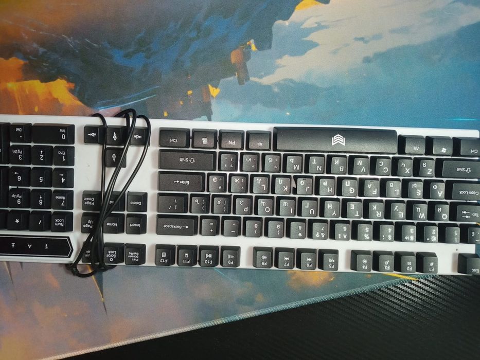 Клавиатура,коврик для пк