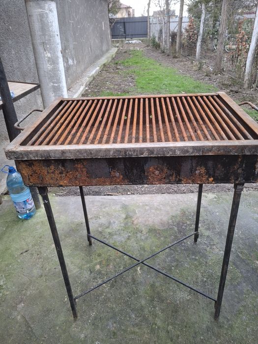 Gratar din fier de vanzare