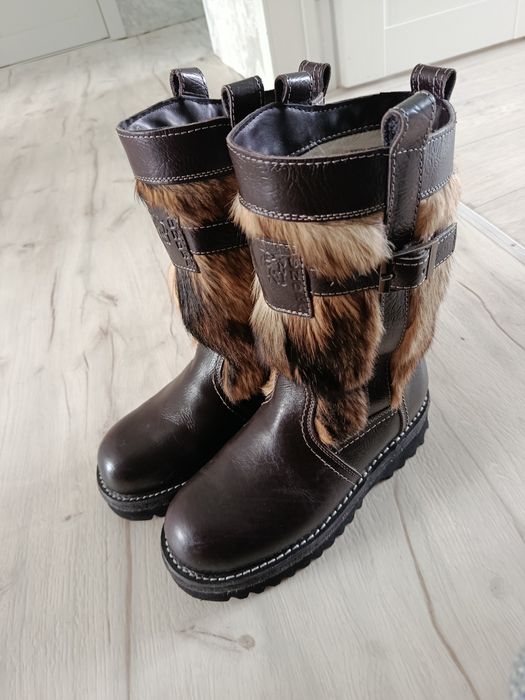 Продам новые унты