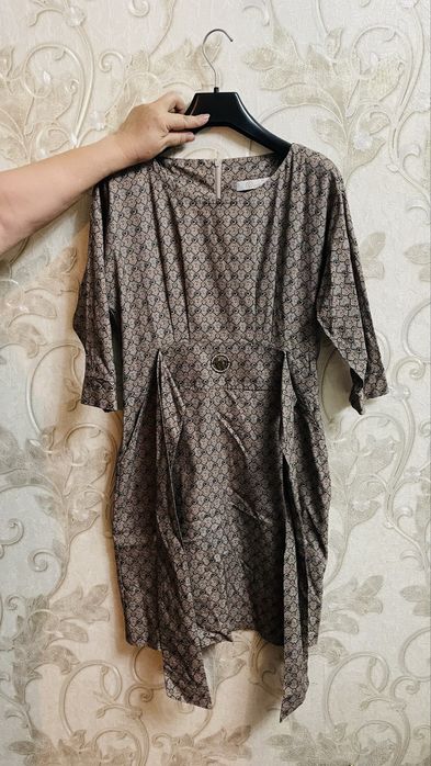 Продается платья туоция