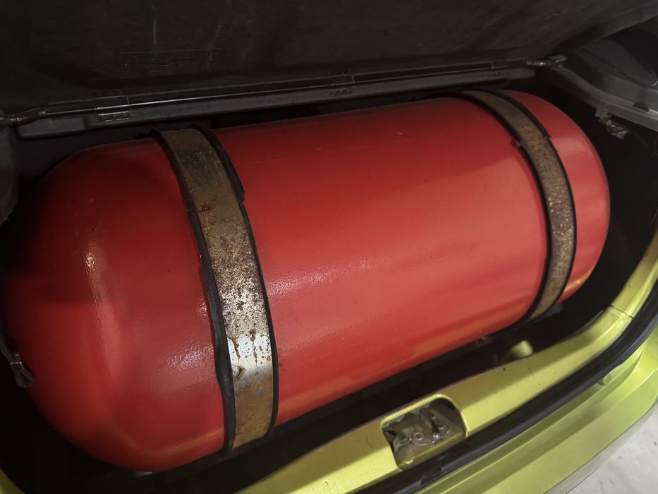 Gaz balon sotiladi 250$  65 tali 4 pok 2023 yili arginal hamasi