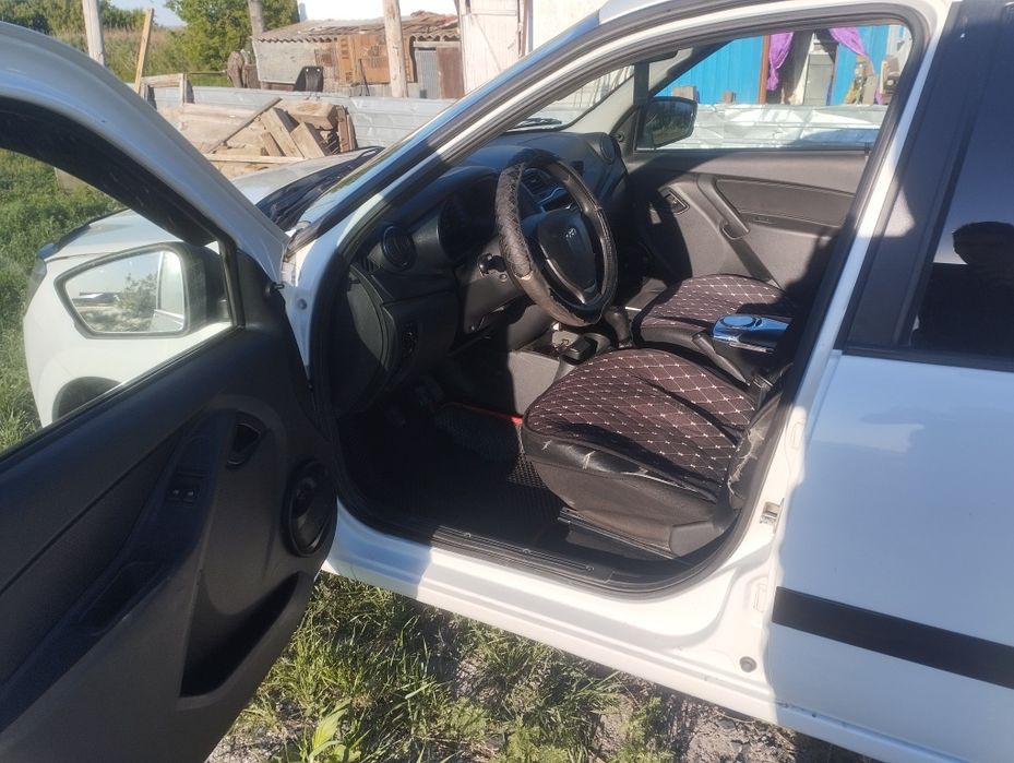 Ваз Лада гранта седан