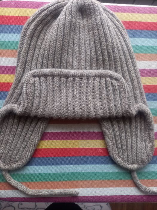 Продам новую теплую шапку-ушанку производство Монголия натур  шерсть