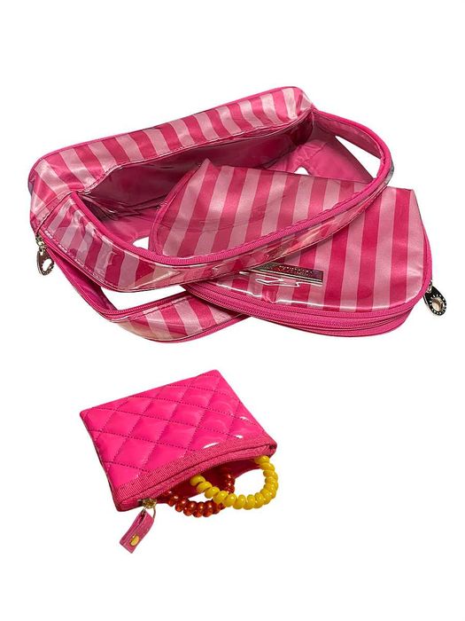 Набор косметичек VS