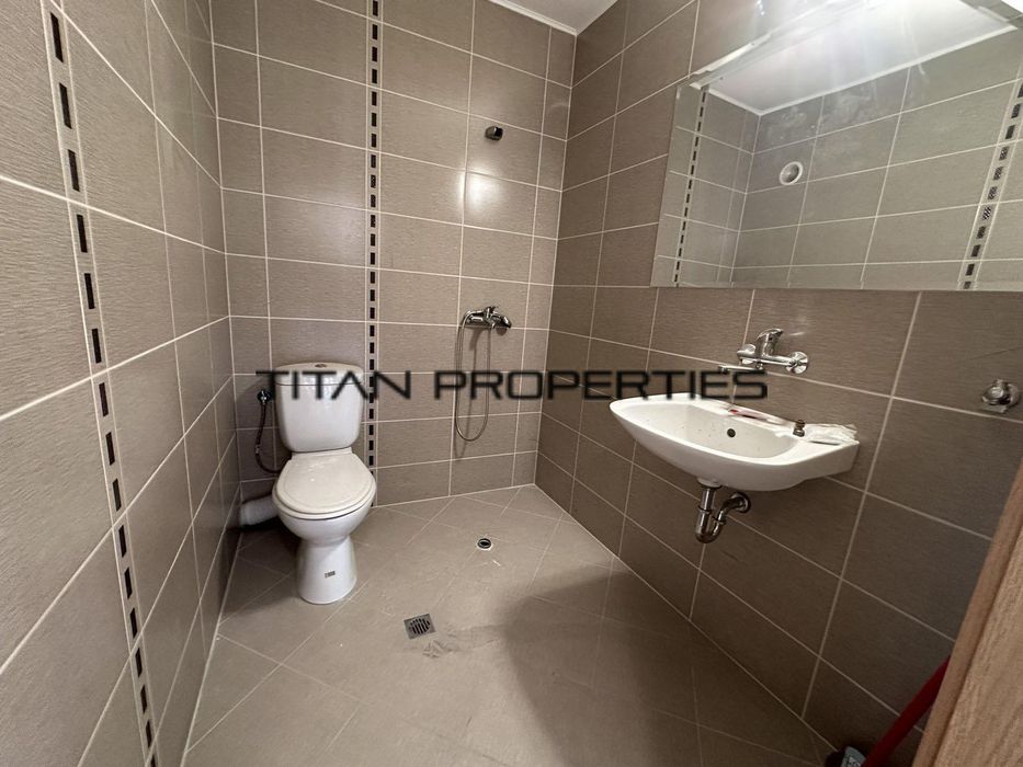 Продава се Тристаен апартамент в Бургас, Лазур - 99 кв.м за 1920 €/кв.м - Снимка #8