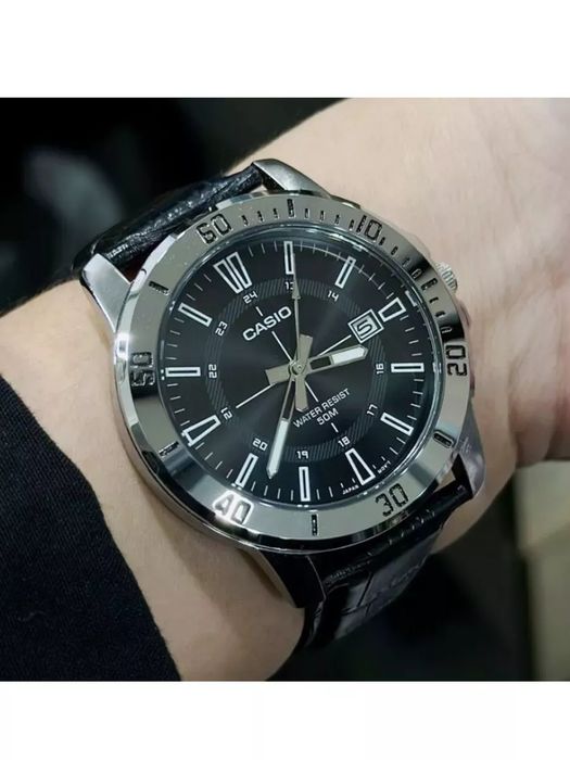 Часы Casio MTP-VD01L-1C