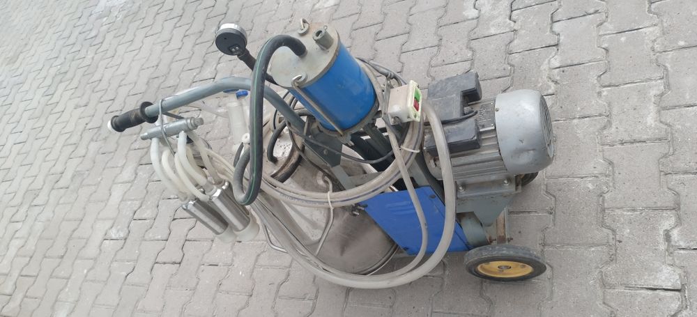 Доильная установка Зорька