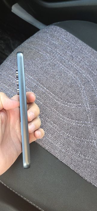 Samsung A54 8/256 GB сотилади.