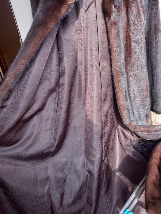 Продам норковую шубу