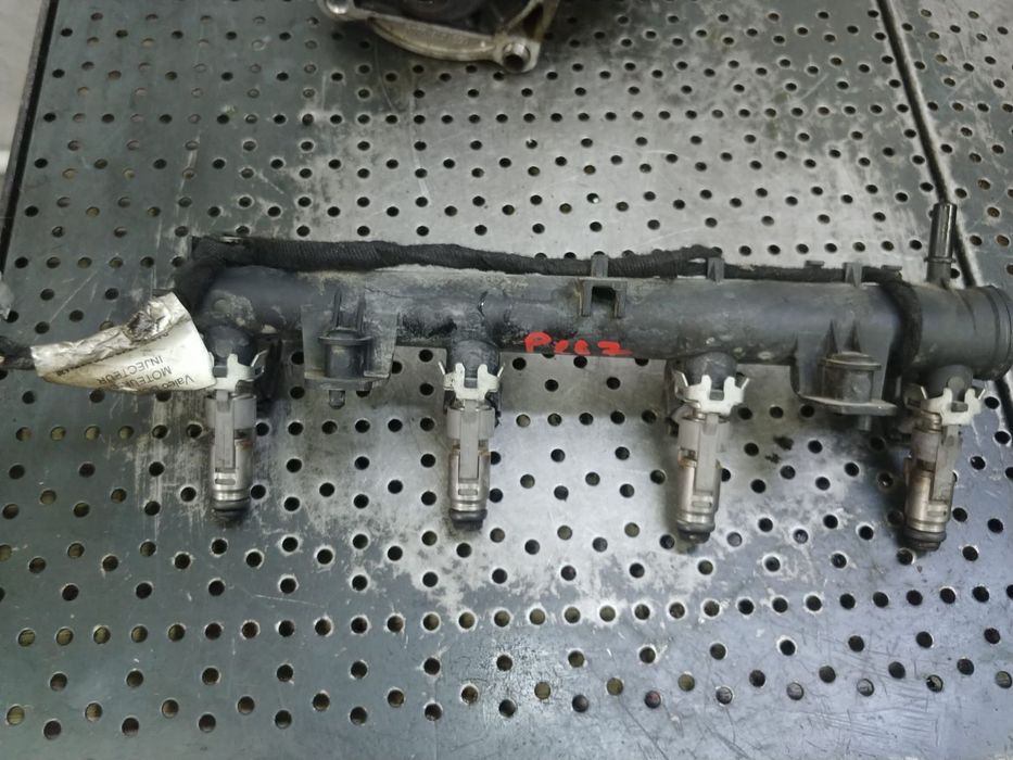 rampa cu injectoare 1.4 b kfu peugeot 207 206 307 citroen c2 c3