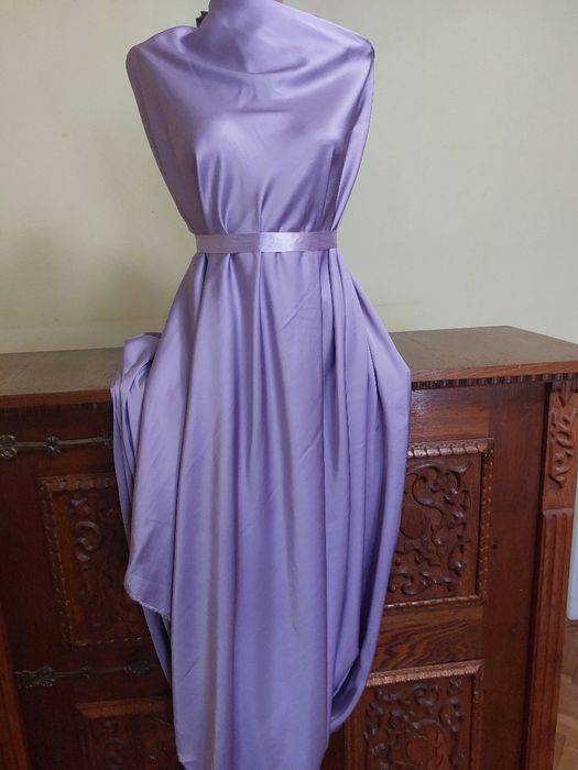 Cupon de 3 m satin din matase naturala si vascoza, culoare minunata, mov lila stins
