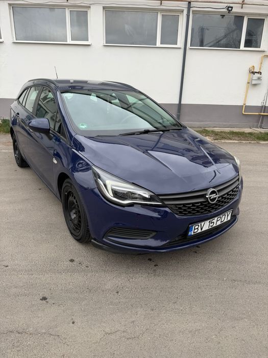 Opel astra k 2018 semi-automat