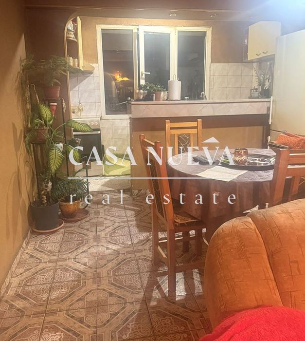 Двустаен апартамент в гр.Перник, кв.Мошино